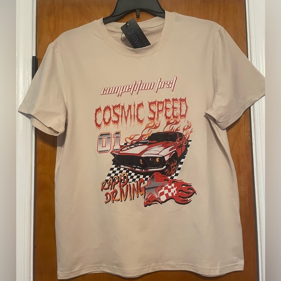 T-Shirt - Picture 3 of 4